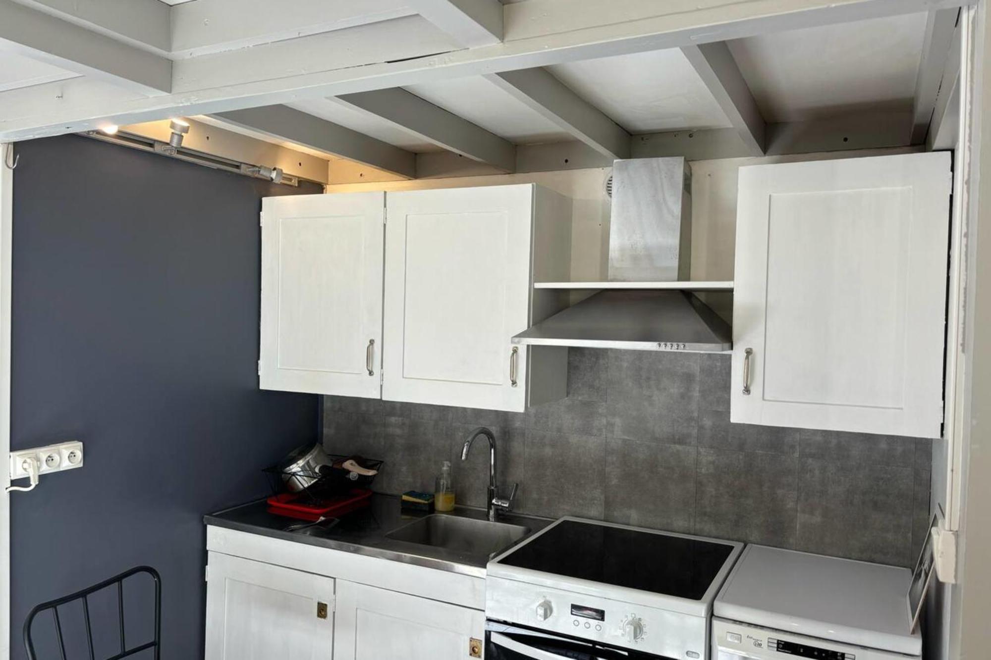 48m With Balcony And Mountain View! Appartamento